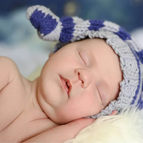 Professional Natural-Look Newborn Retouching by Retouching Cloud