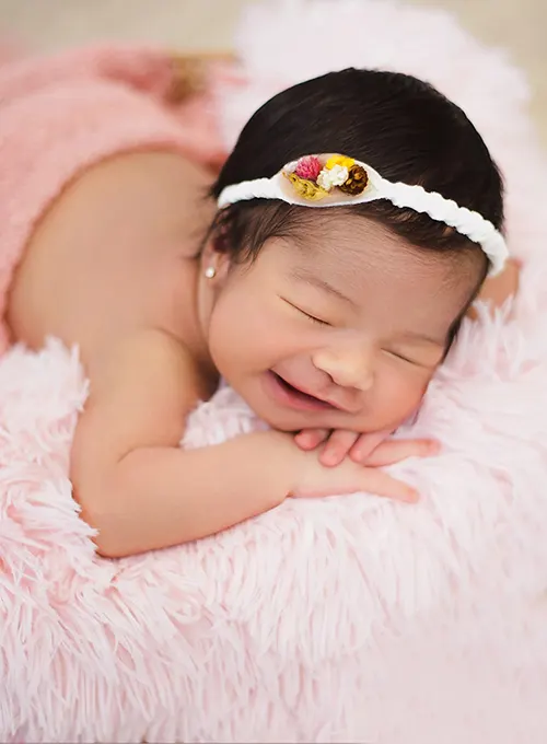 Professional Natural-Look Newborn Retouching by Retouching Cloud